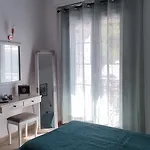 Happiness 5 Apartment *