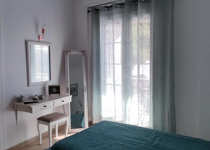 Happiness 5 Apartment *